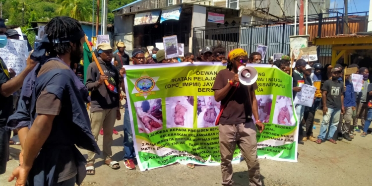 Mahasiswa Nduga Turun Kejalan Minta Pelaku Penembakan Disertai Mutilasi Dibuka Transparan