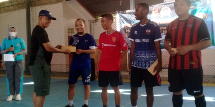 Jalin Kebersamaan Humas Polda Papua dan Insan Pers Lewat Olahraga Futsal