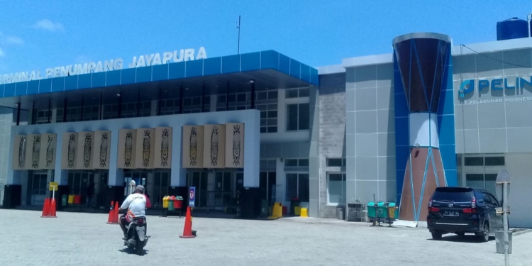 Pelindo Regional 4 Jayapura Berencana Pasang Garbarata Diterminal Penumpang  Pelabuhan Jayapura