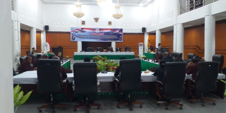 Ketua DPRD Supiori Buka Raker Pembahasan KUA/PPAS APBD-P TA 2022
