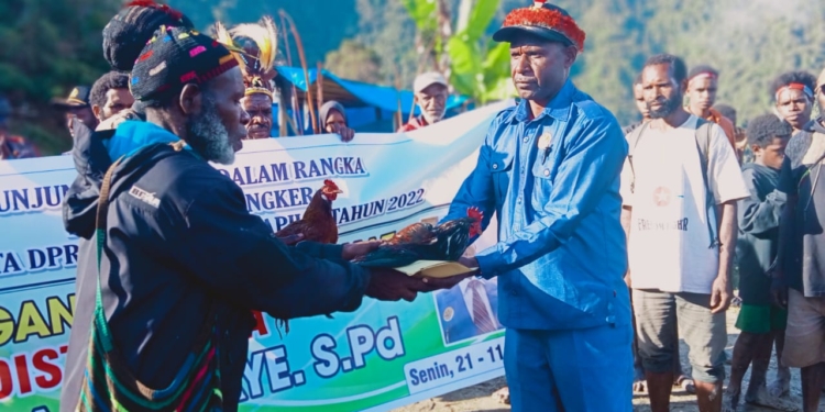 Masa Reses, Anggota DPRD Nduga Kunker ke Distrik Wosak