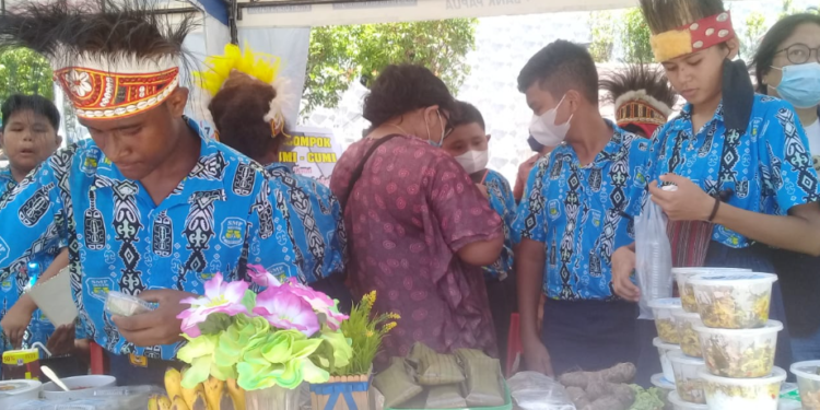 Pangan Lokal Ditampilkan Pada Pameran Kreatif Siswa