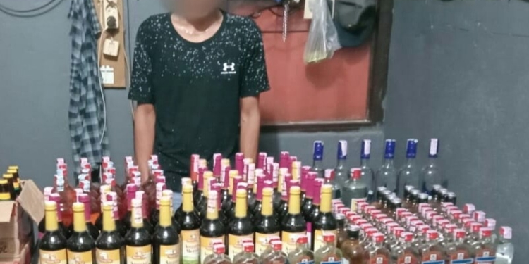 Tangkap Tiga Pelaku, Polisi Sita Ratusan Botol Miras Ilegal