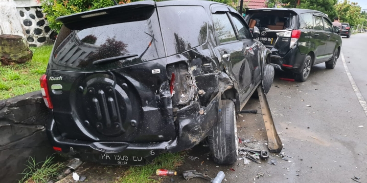 Tabrak 3 mobil Akibat Mengantuk, Seorang Pria Diamankan Polsek Japut
