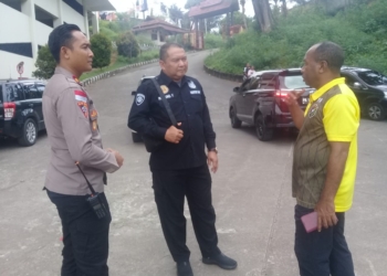 Kabag Ops Polresta Kawal Tim Risk Assessment Baharkam Polri di Stadion Mandala Jayapura