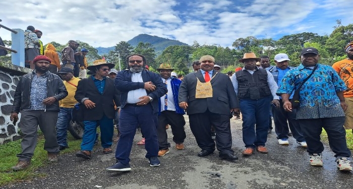 Minta Doa Restu, Ones Pahabol Tiba di Karubaga Tolikara