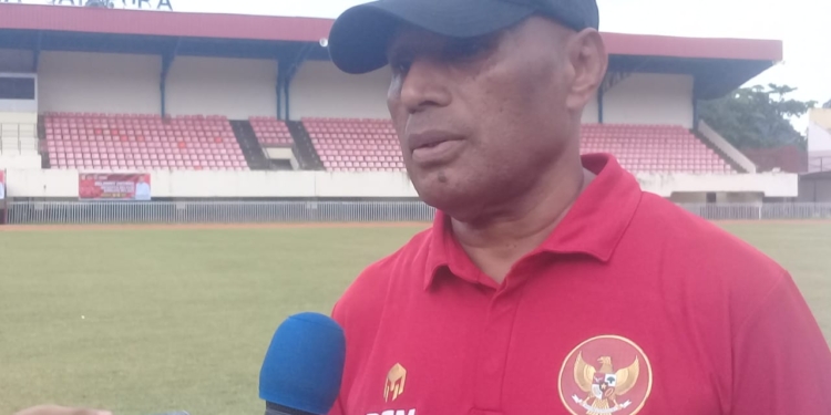 Ketua Asosiasi Provinsi (Asprov) PSSI Provinsi Papua, Benhur Tomi Mano (BTM)