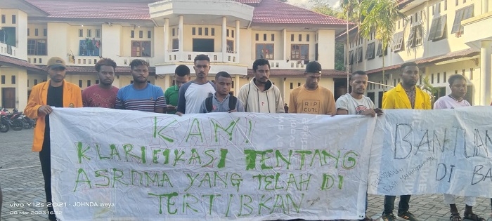 Puluhan Mahasiswa Mamberamo Raya Demo Tuntut Pencairan Beasiswa