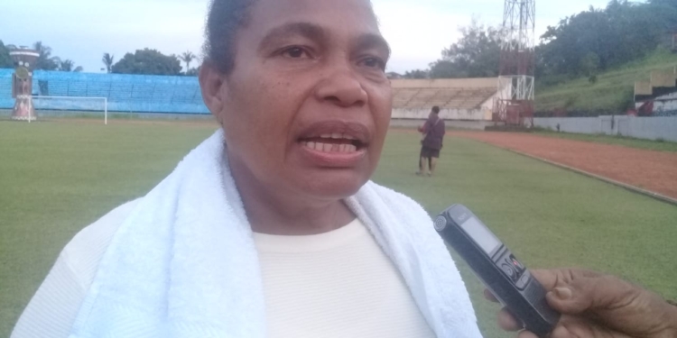 Anggota Manjelis Rakyat Papua (MRP) Nerlince Wamuar Rollo, SE, M.Pd. (FOTO ANDIKA PAMAN)