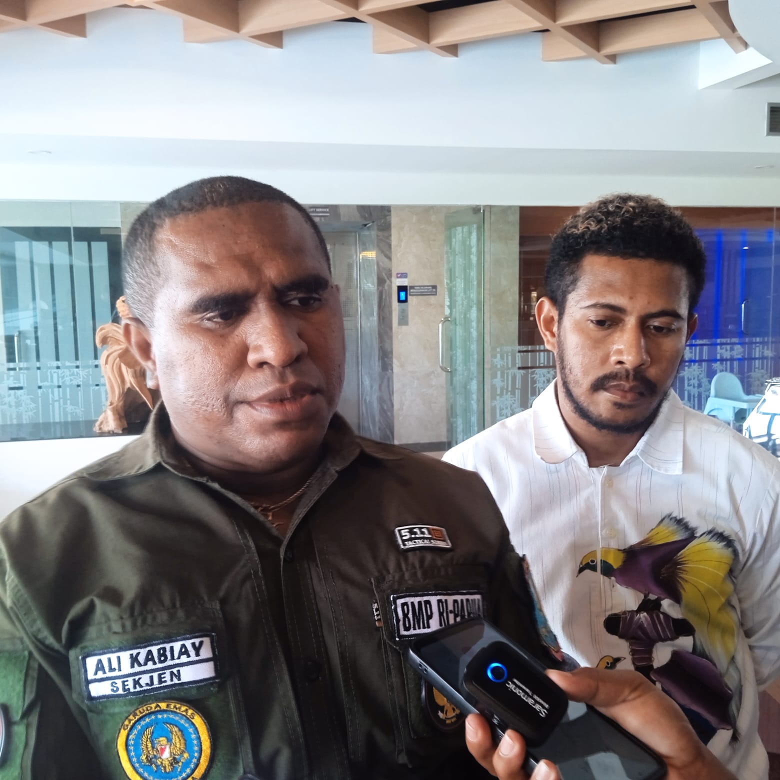 Sekjen BMP Papua, Ali Kabiyai. (FOTO ANDIKA PAMAN)