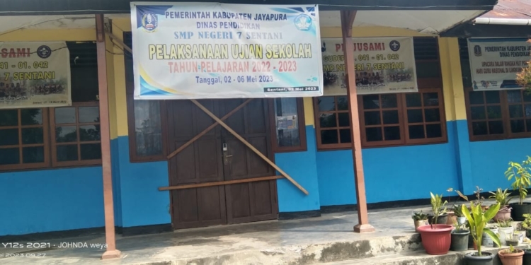 22 Tahun Tak di Bayar, Pemilik Hak Ulayat Palang SMP Negeri  7 Sentani