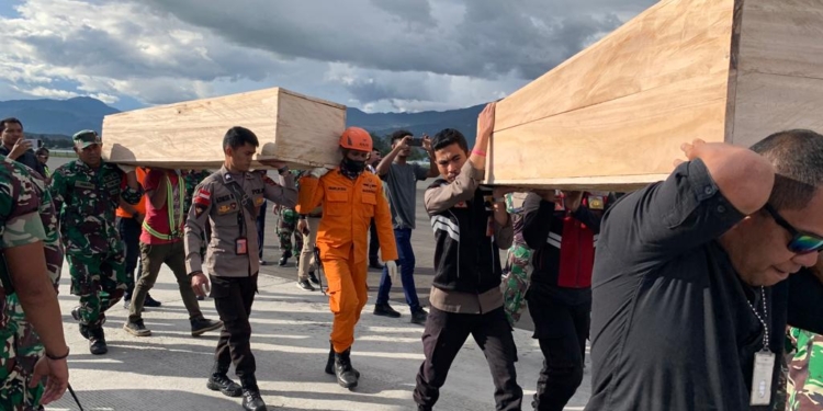 Enam Orang Tewas, Pesawat SAM Air Ditemukan Hangus Terbakar