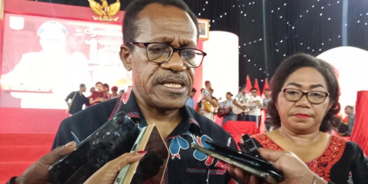 Satu Tahun Memimpin Kota Jayapura, Ini Capaian Penjabat Frans Pekey