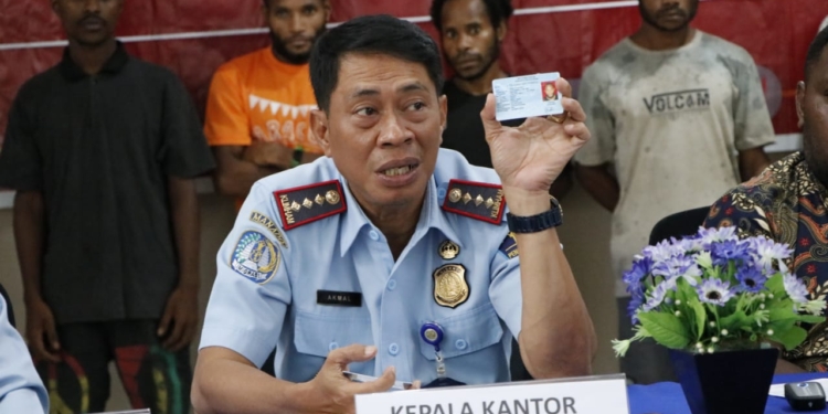 Empat Warga PNG di Tangkap, Dua Orang Ber-KTP Resmi Pemkab Keerom