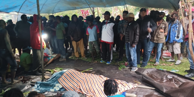 Diduga Suami Bunuh Istri, Keluarga Korban Bakar Rumah Pelaku
