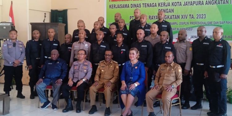Pj Walikota : 50 Anak Papua Mengikuti Pelatihan Satpam Di Biayai Dana Otsus