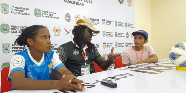 Kalah 3 – 0 Dari Papua, Ini Respon Pelatih Tim Sepakbola Putri PON Papua Barat