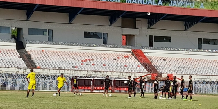 Bermain Tanpa Sejumlah Pilar Utama, Pelatih Persewar Optimis Menang Atas Sulut