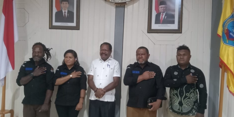 Jelang Pemilu, Ketua KPU Kabupaten Temui Bupati Nabire, Mantapkan Persiapan Pemilu 2024