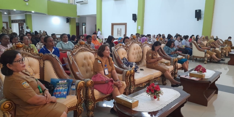 Kader Posyandu Di 14 Puskesmas Ikuti Sosialisasi Pola Hidup Bersih Dan Sehat