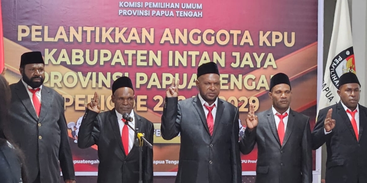 Sahhh, 5 Komisioner KPU Intanjaya 2024-2029 Resmi Dilantik, Ini Pesan Komisioner KPU PPT