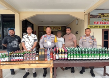 Sebanyak 168 Botol Miras Ilegal Di Entrop Berhasil Diamankan Aparat Polsek Japsel
