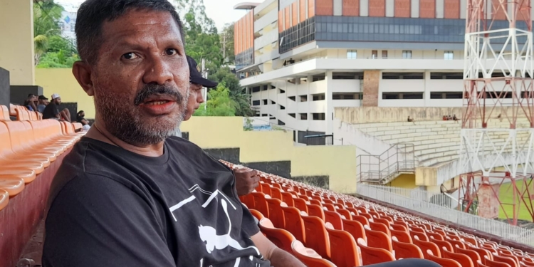Eduard Ivakdalam : Masyarakat Papua Harus Beri Apresiasi Buat PSBS Biak Tim Papua Yang Masuk Liga 1 Musim 2024/2025