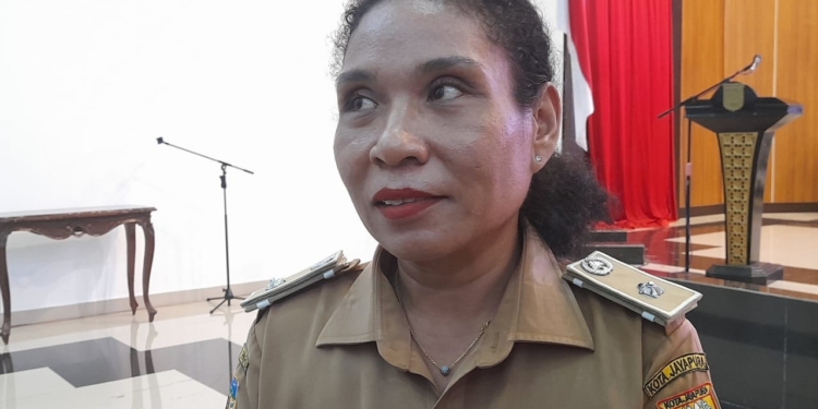 Yunike O Rollo Jabat PJS Kepala Kampung Koya Tengah Dan Berikut Ini Program Kerja Pasca Pelantikan