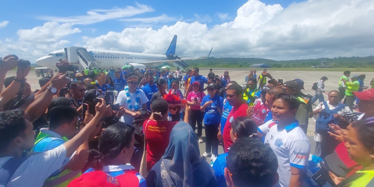 Konvoi Sang“ Mambri Juara Baru Liga 2 PSBS Biak, Di Sambut Ribuan Warga