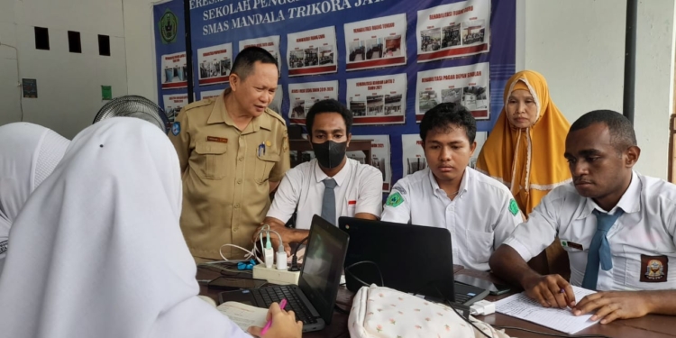 Tingkatkan Kemampuan Siswa di Bidang Sains, SMA Mandala Trikora Gandeng Pelatos Indonesia