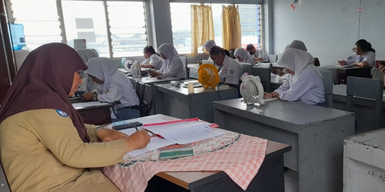 Disdik : Di Kota Jayapura Masih Ada Sekolah Laksanakan Kurikulum K13