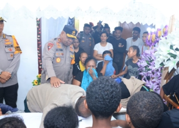Kapolda Papua Sampaikan Duka Mendalam Atas Gugurnya 2 Anggota Polisi Di Paniai
