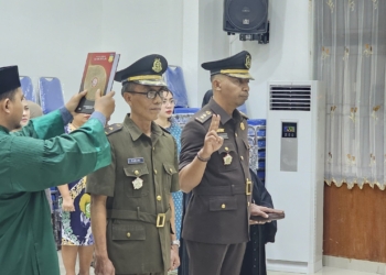 Kajari Jayapura Melantik 2 Penjabat Utama Sekaligus Acara Buka Puasa