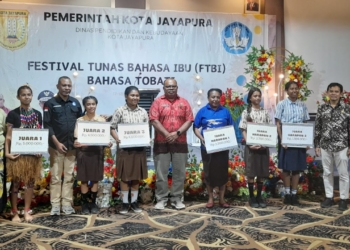Juara Umum Festival Tunas Bahasa Ibu, SMP 2 Jayapura Wakili Kota Jayapura Ke Tingkat Nasional