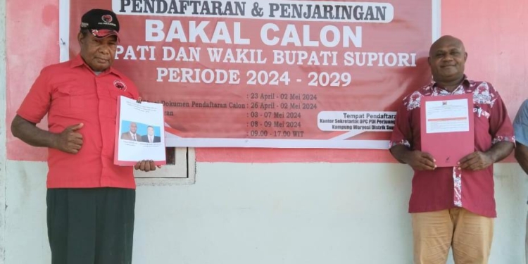 Maju Di Pilkada Supiori 2024, Yotam Wakum Resmi Daftar Sebagai Bacabup Di PDIP