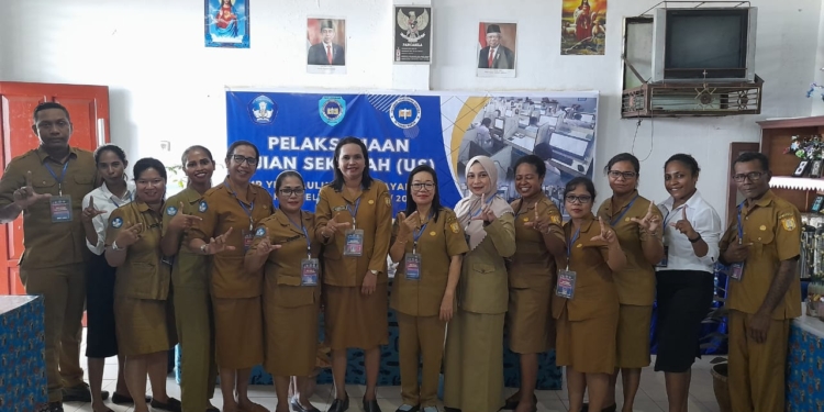 Pertama Kali Di Tahun 2024, Siswa Kls IX Di SMP YPK Paulus Dok V Ujian Sekolah Tingkat SMP Secara Online