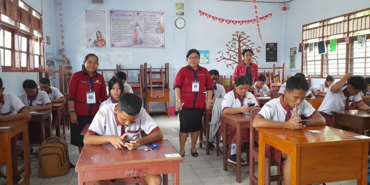 291 Siswa Kls IX Di SMP YPPK Santu Paulus Abepura Mengikuti Ujian ASA