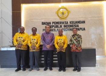 BPK RI Perwakilan Papua Serahkan Hasil Audit LKPD Tahun 2023 Kepada PJ Walikota Jayapura Di Tahun 2024