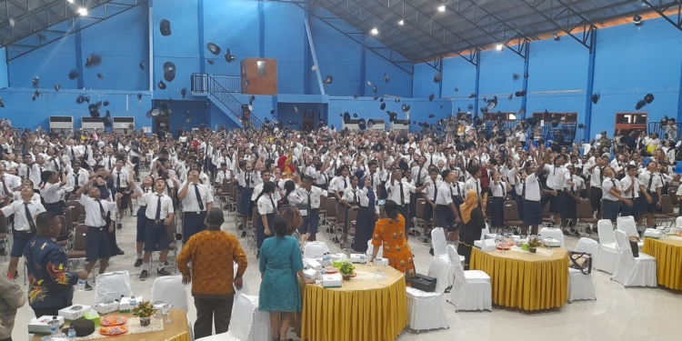 Ini Penjelasan Sekolah Kenapa 369 Siswa Kls 9 di SMPN 2 Jayapura Lulus 100 Persen