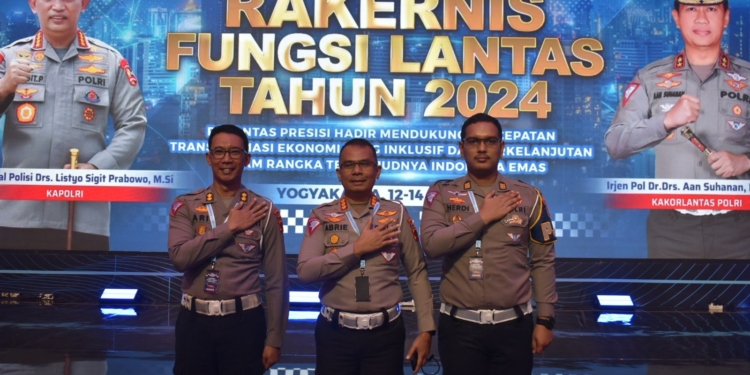 Tekan Angka Kecelakaan Lalin, Kapolri Beri Penghargaan Buat Ditlantas Polda Papua