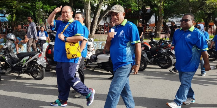 Jalan Sehat Bersama Tukang Ledeng Jayapura Dalam Rangka Hut Ke-32 PT Air Minum Jayapura