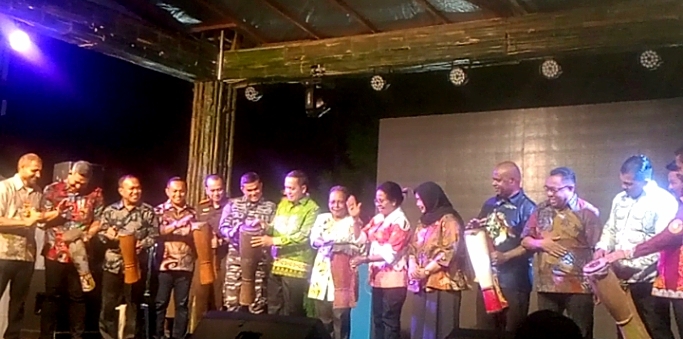 Buka Festival Budaya Biak Munara Wampasi Ke-12, Pj Bupati Sebut Hal Ini