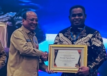 Daerah pertama Salurkan 100% NPHD, Pemprov Papua Tengah Raih Penghargaan Dari Kemendagri