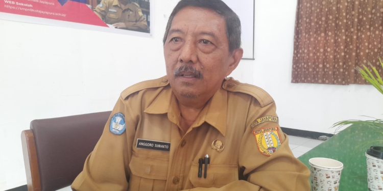 Di SMPN 9 Hamadi, Sekolah Harus Tambah Ruangan Kelas Karna Banyaknya Peminat