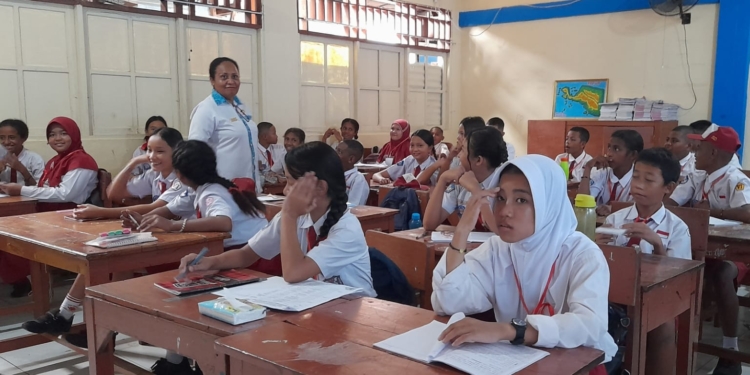 Hari Ke-2 MPLS Siswa Baru Di SMPN 2 Jayapura Berjalan Aman
