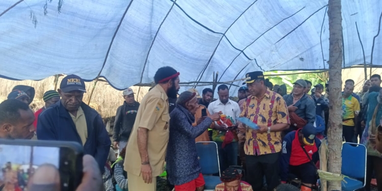Bupati Jayawijaya Mengajak Masyarakat Wujudkna Pilkada Aman