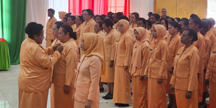 Ketua DPW Papua Pegunungan Mengukuhkan Unsur Pelaksana 14 OPD