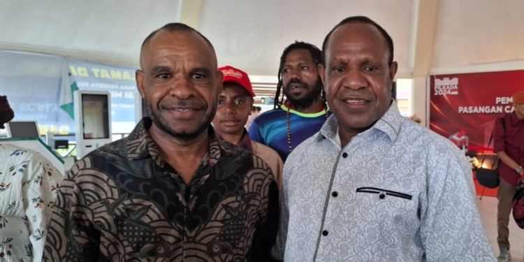 Ikut Tahapan Pilkada di Puncak, Pasangan Peniel – Saulinus Jalani Rikkes di RSUD Mimika