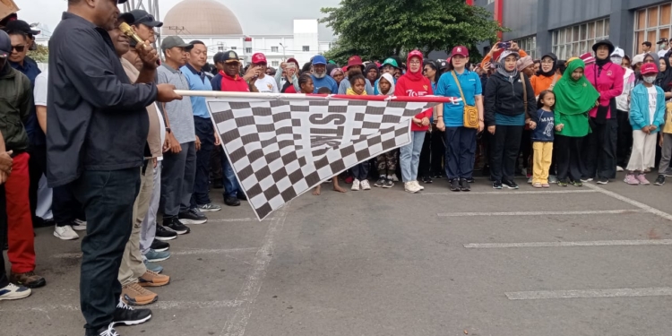 Ribuan Masyarakat Jayawijaya Terlibat Jalan Santai HUT RI