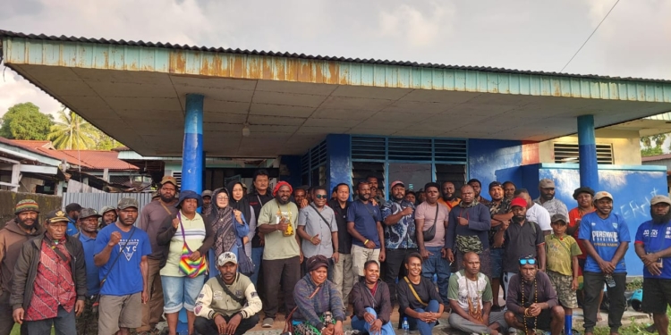 Siap Maju 01 Papua Tengah, Meki Nawipa-Deinas Geley Akan Daftar Besok Ke KPU